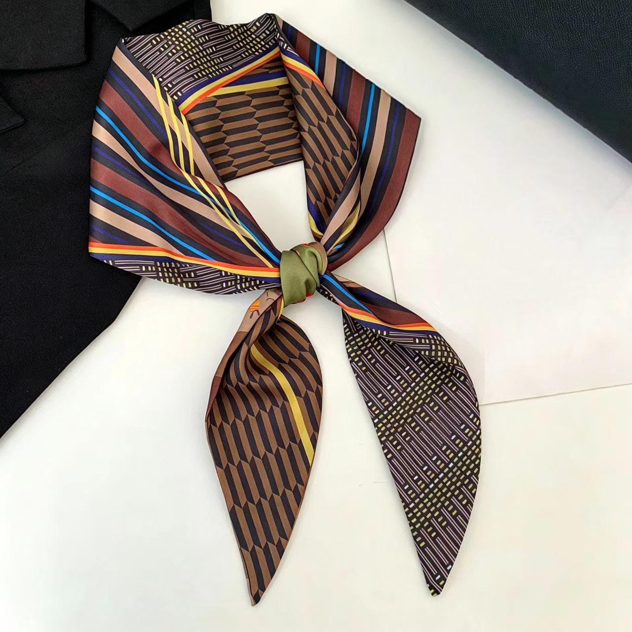 Luxury Print Long Hair Ribbon  - Ascot Neck Scarf 评论和价格