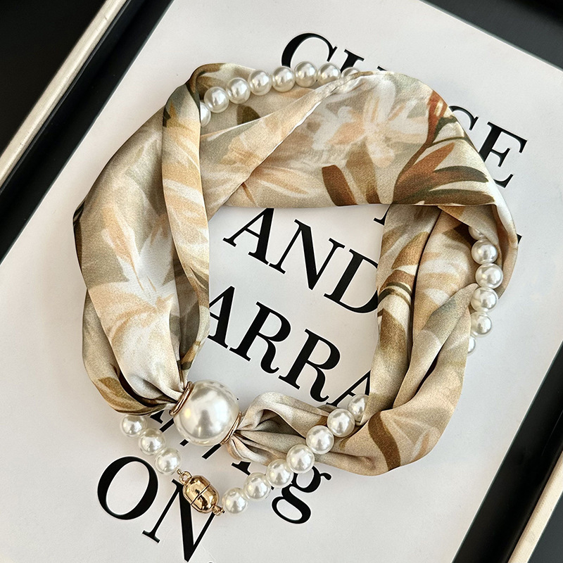 Printed Silk Scarf with Magnet - Face Scarf Mask 评论和价格